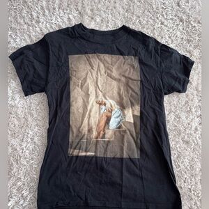 Ariana Grande Tshirt